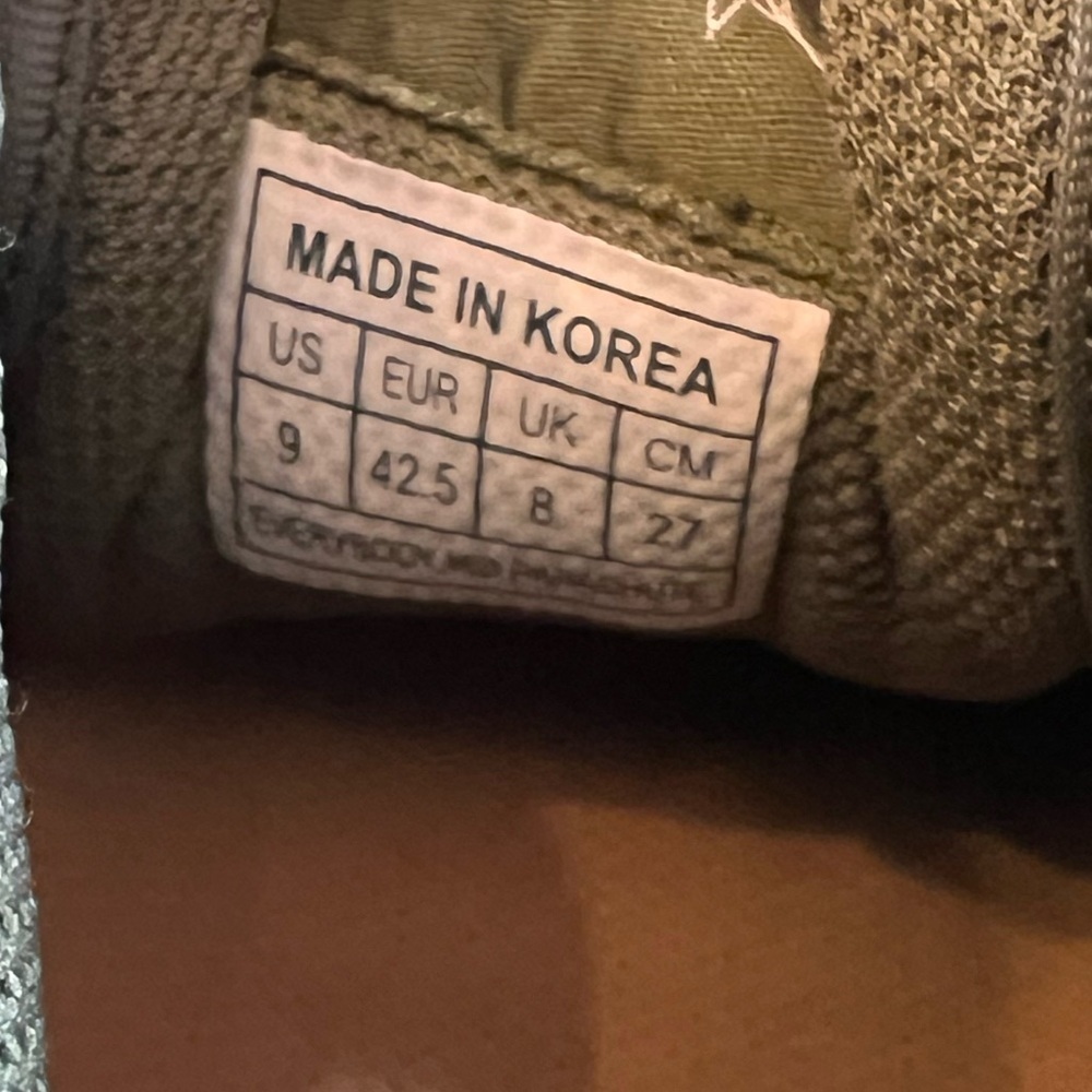 Alife Men's Olive Sneakers - Picture 6 of 9